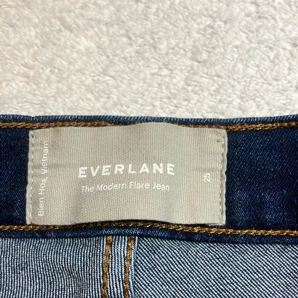 Everlane The Modern Flare jeans - Picture 7 of 11